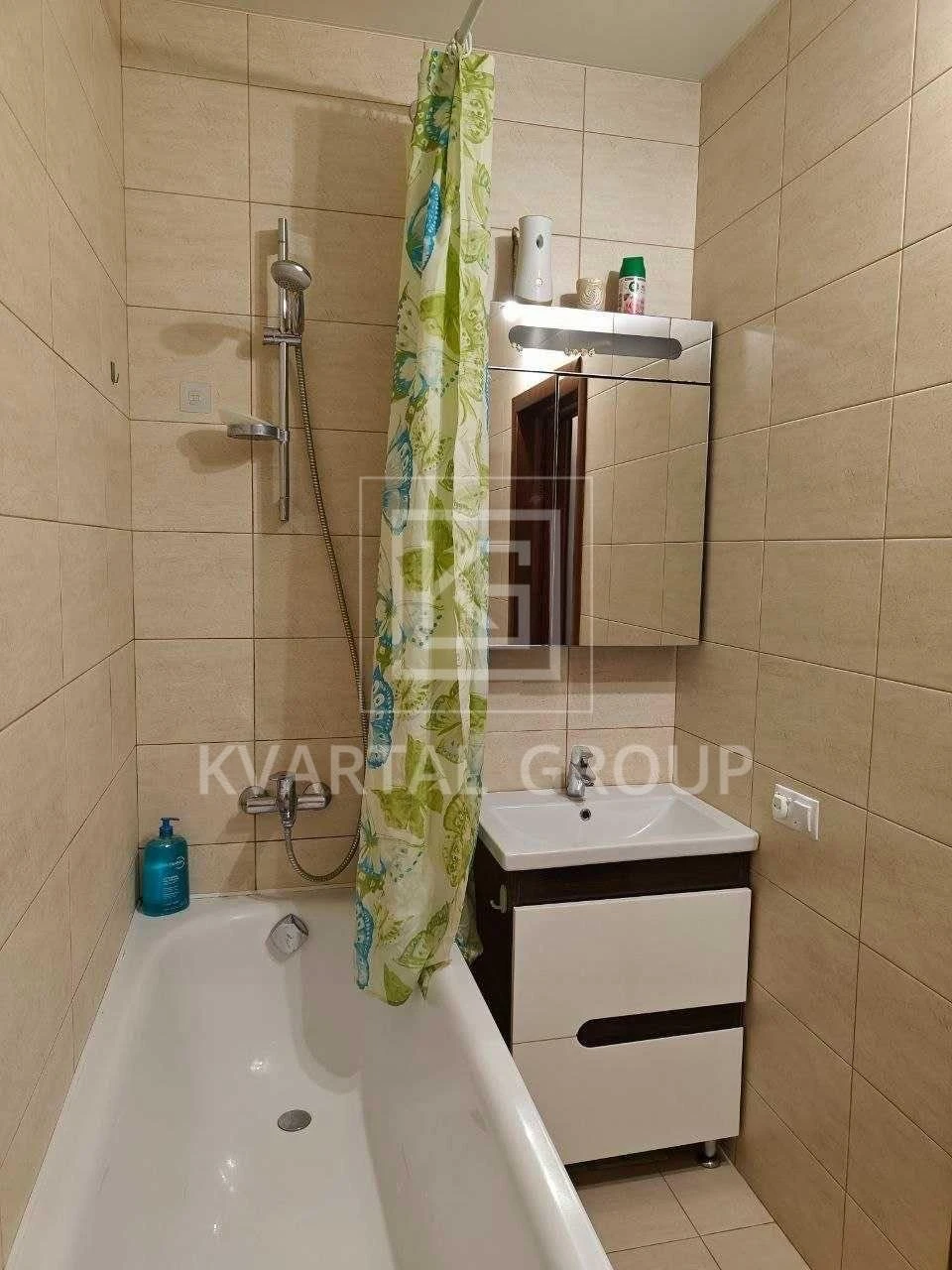 One-bedroom apartment with individual gas heating!