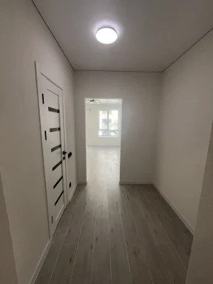 Apartment with New Renovation in "Molodist" Residential Complex