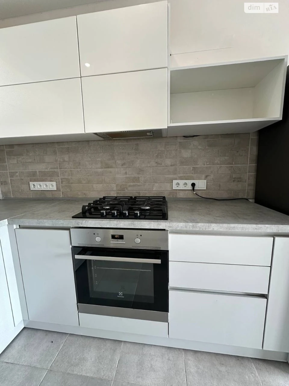Apartment for Sale in Romanivka