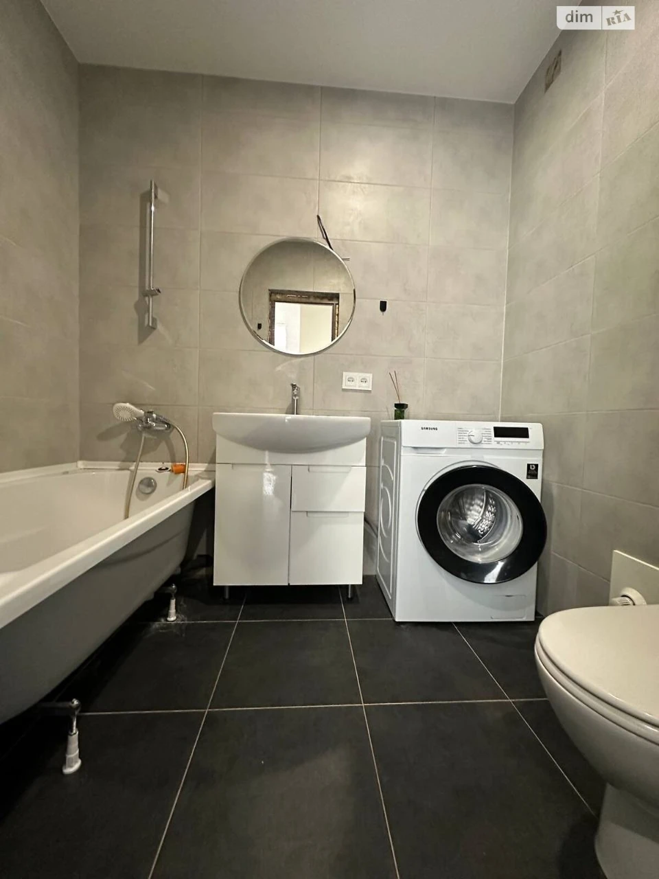 Apartment for Sale in Romanivka