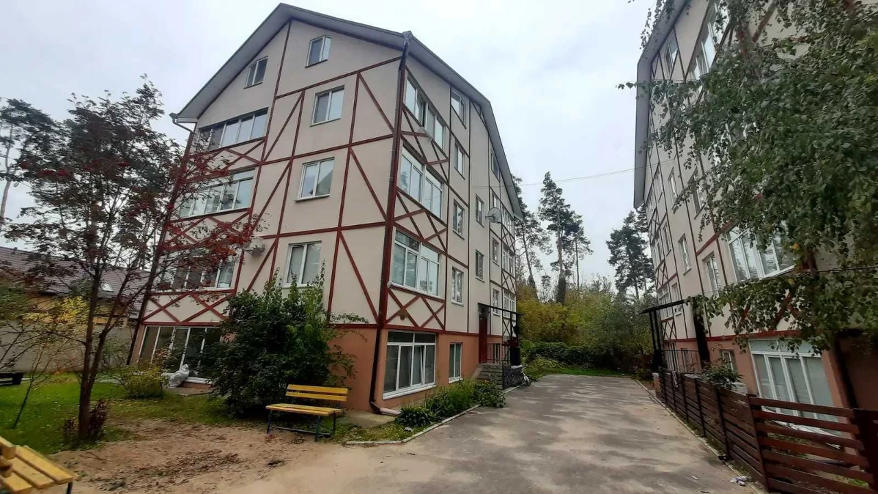 Продаж 1-но кімнатної квартири з ремонтом  33.6м² вул. Полта
