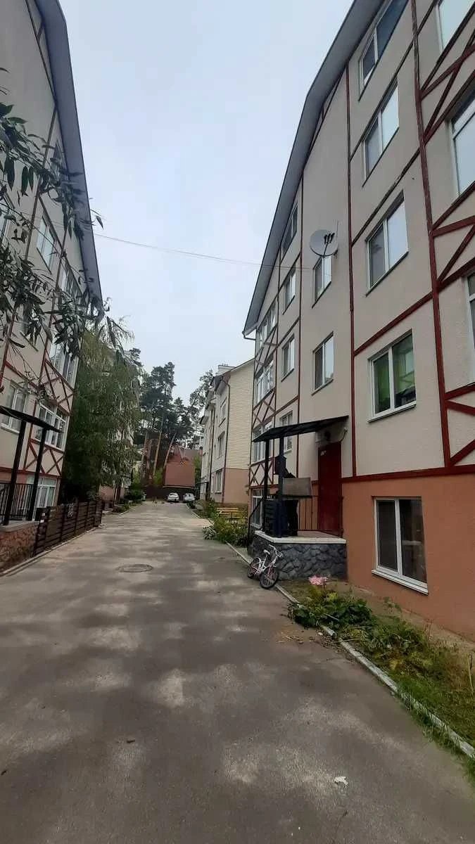 Продаж 1-но кімнатної квартири з ремонтом  33.6м² вул. Полта