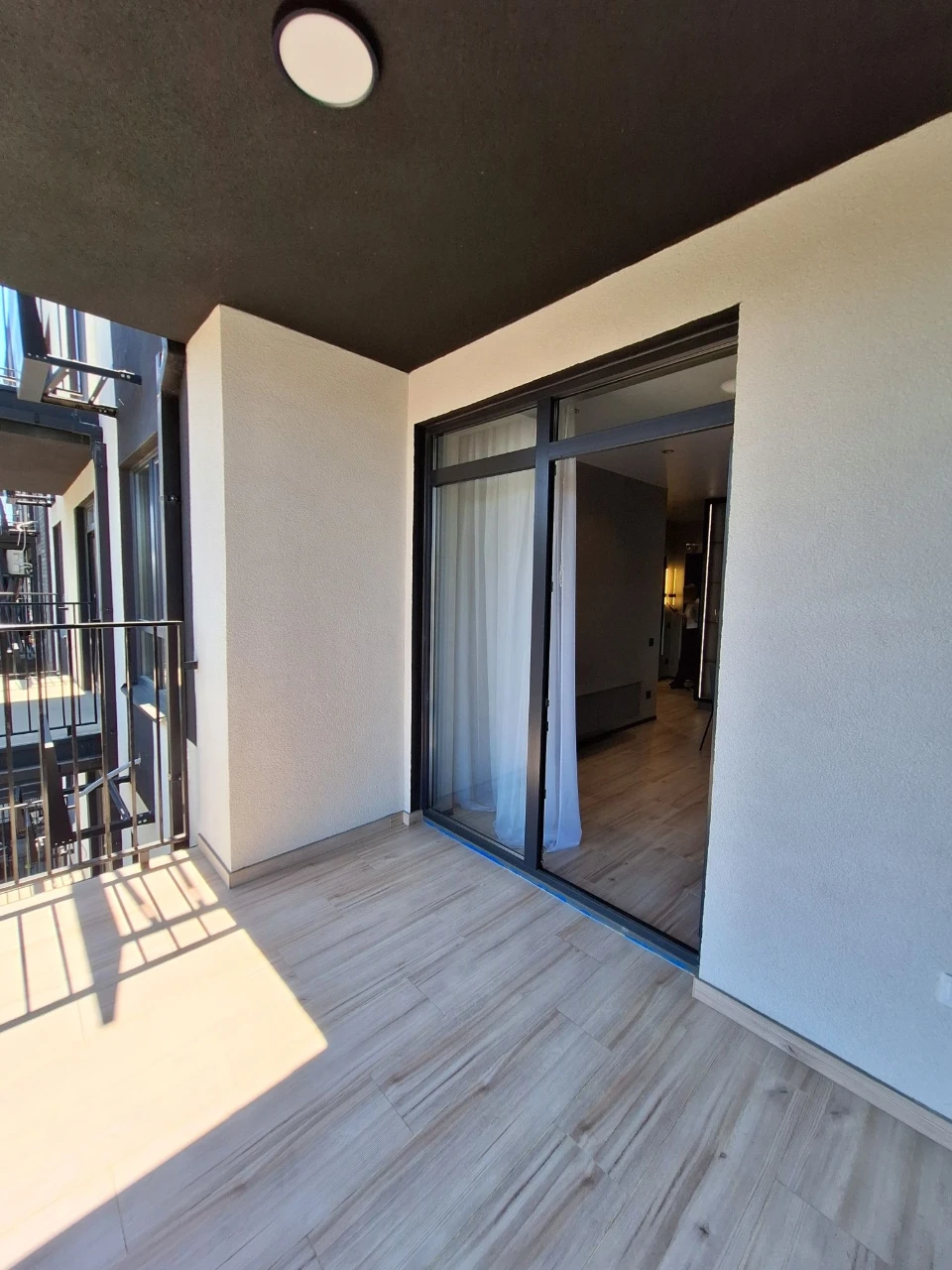 For Sale: 1-bedroom apartment 42 sq m with new designer renovation