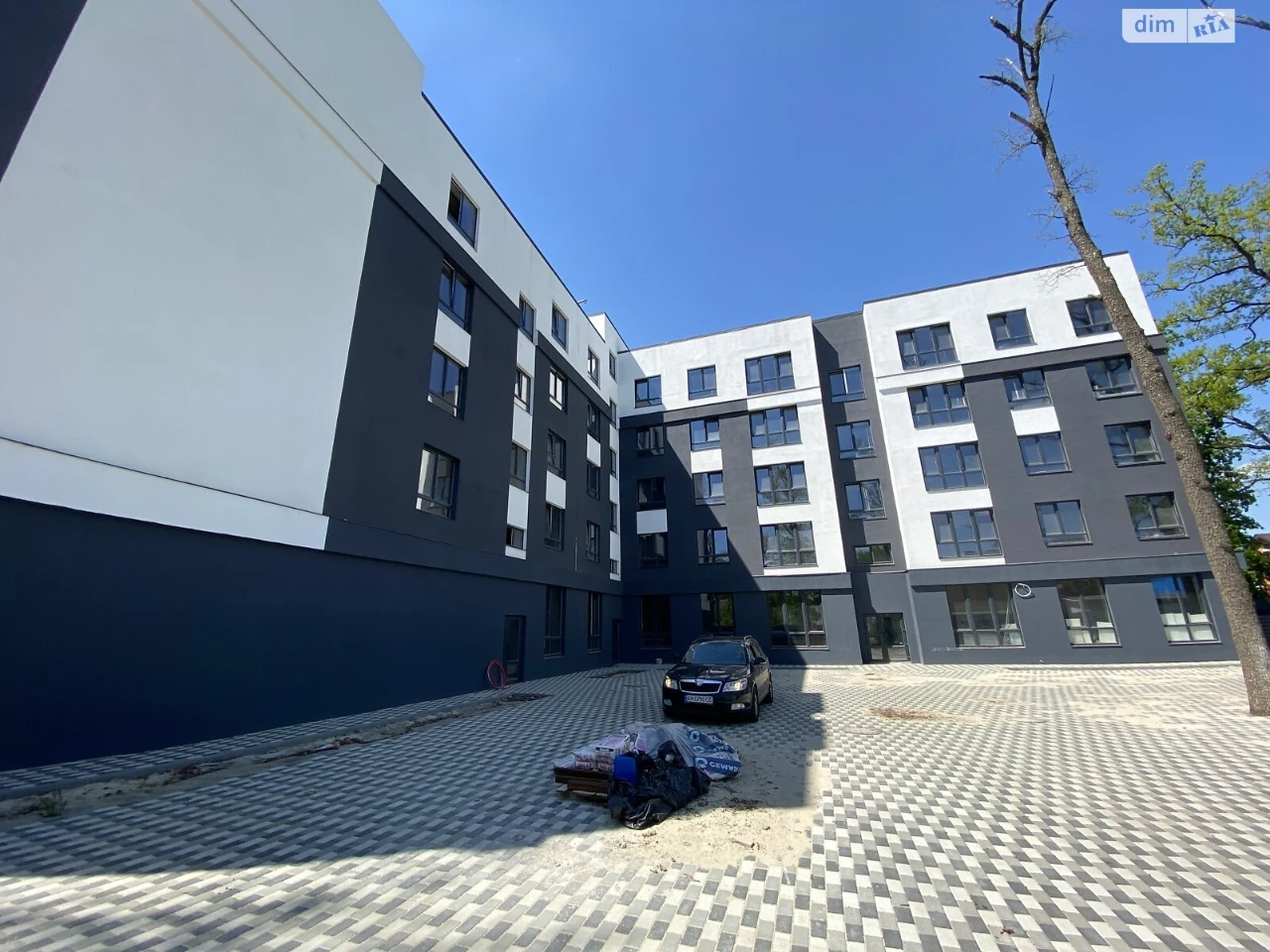 Продаж Квартира Романівка