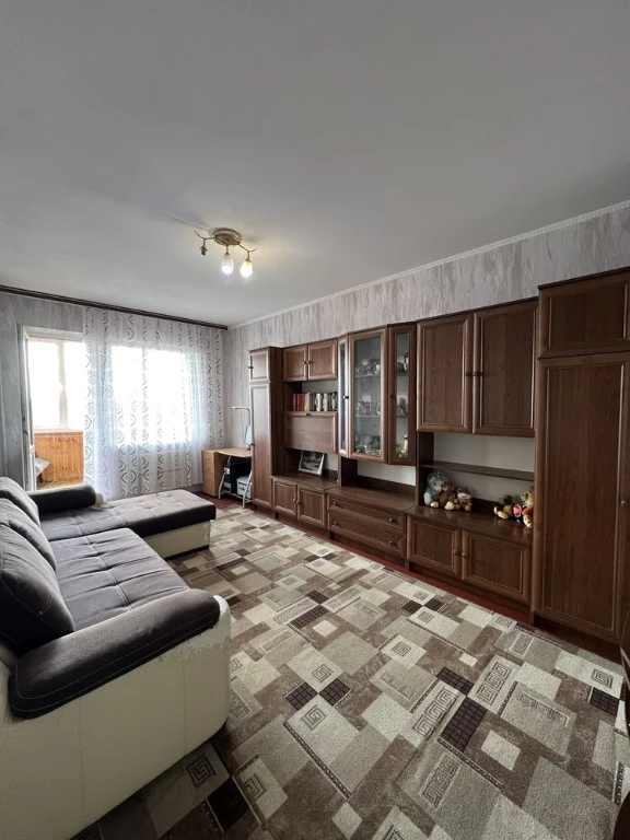 3-bedroom apartment with a view of a park