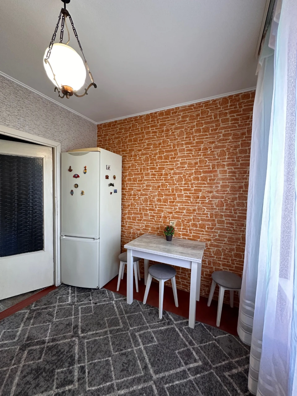 Продажа 3-комнатной квартиры с видом на парк