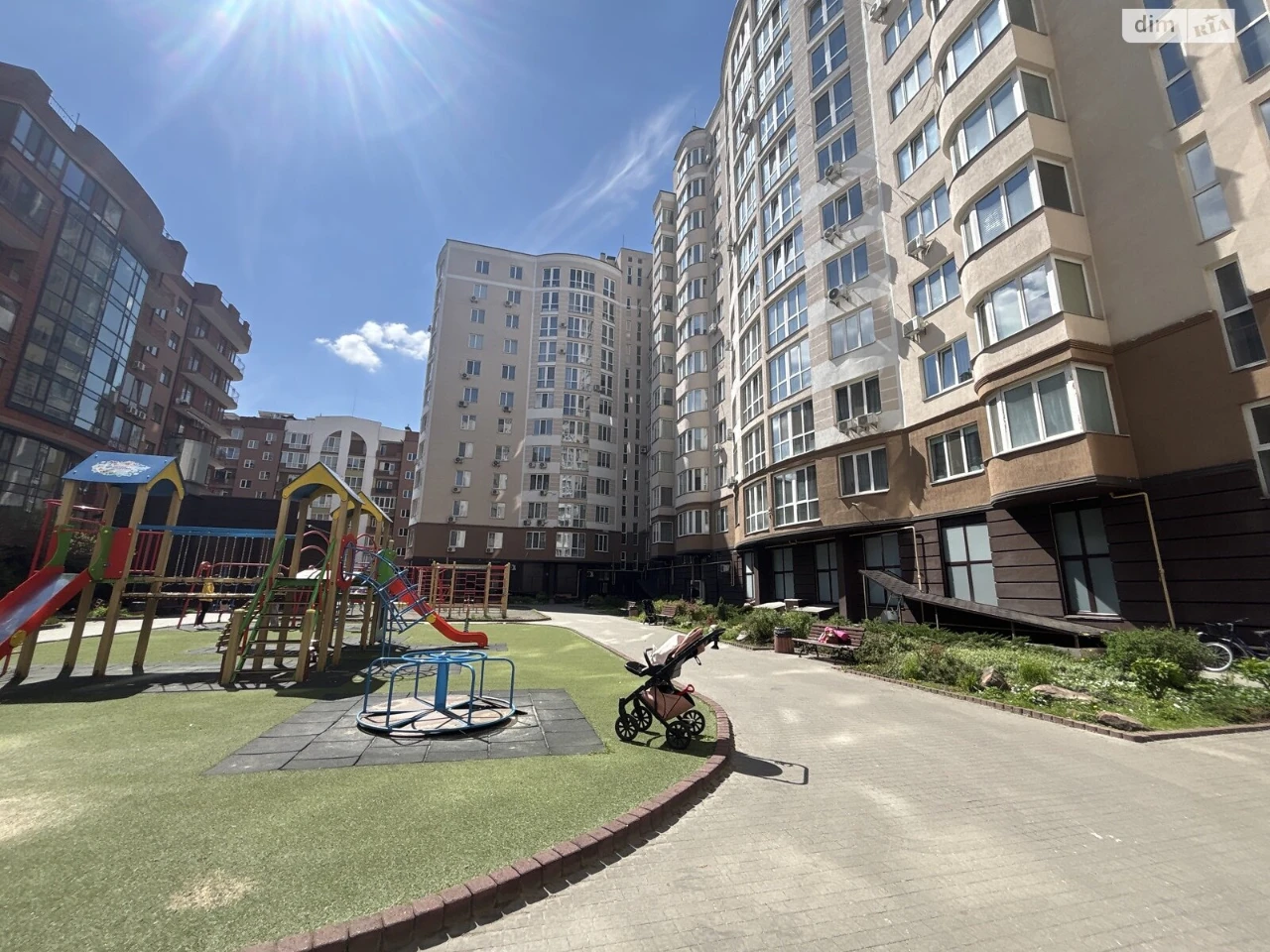 Apartment for Sale in Romanivka