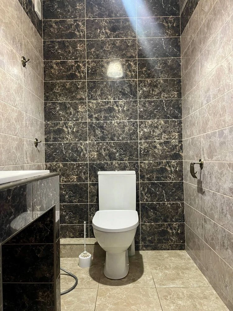 Euro 3 apartment with renovation across the street from school! 2% closing fee