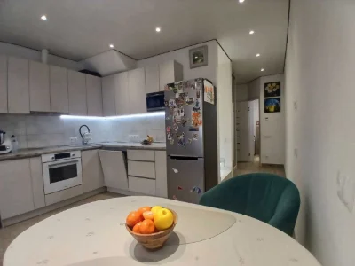 Euro 3-room apartment with quality renovation! Near Central Park!