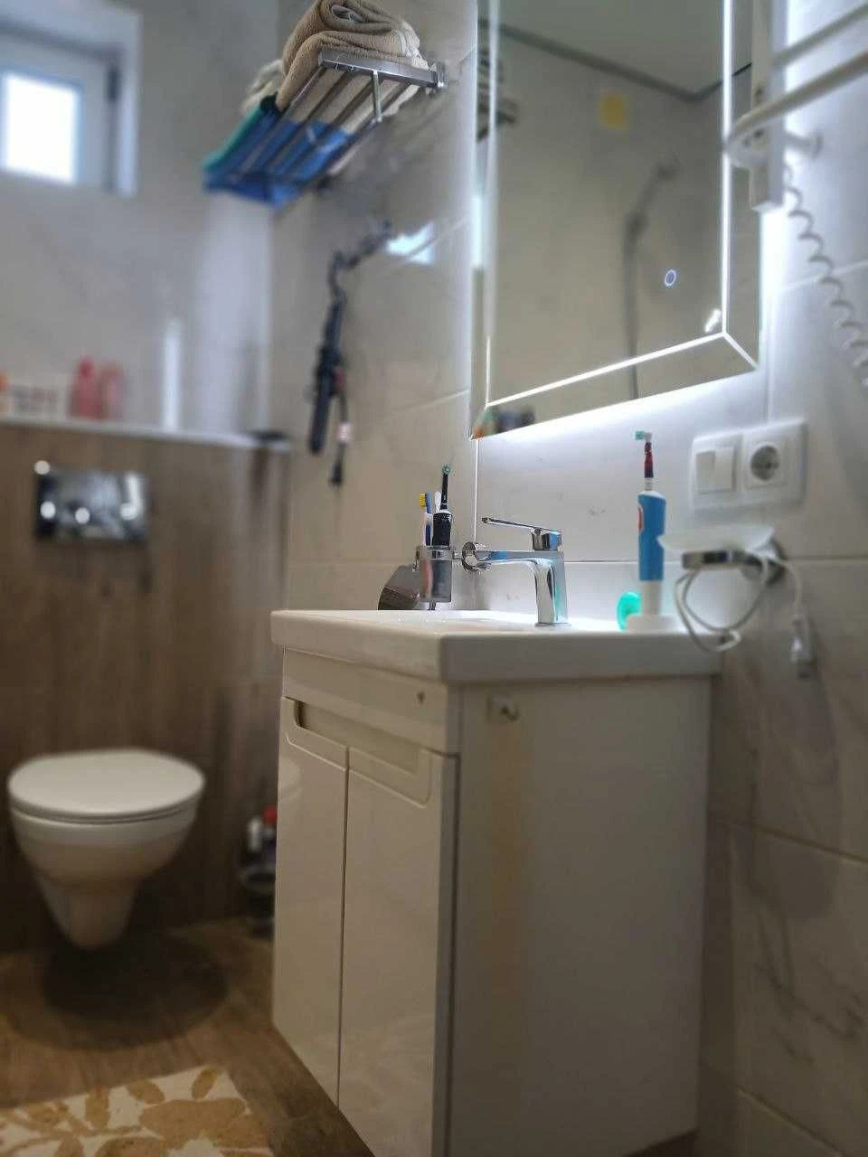 Euro 3-room apartment with quality renovation! Near Central Park!