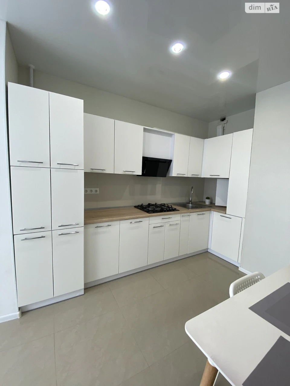 Apartment for Sale in Romanivka
