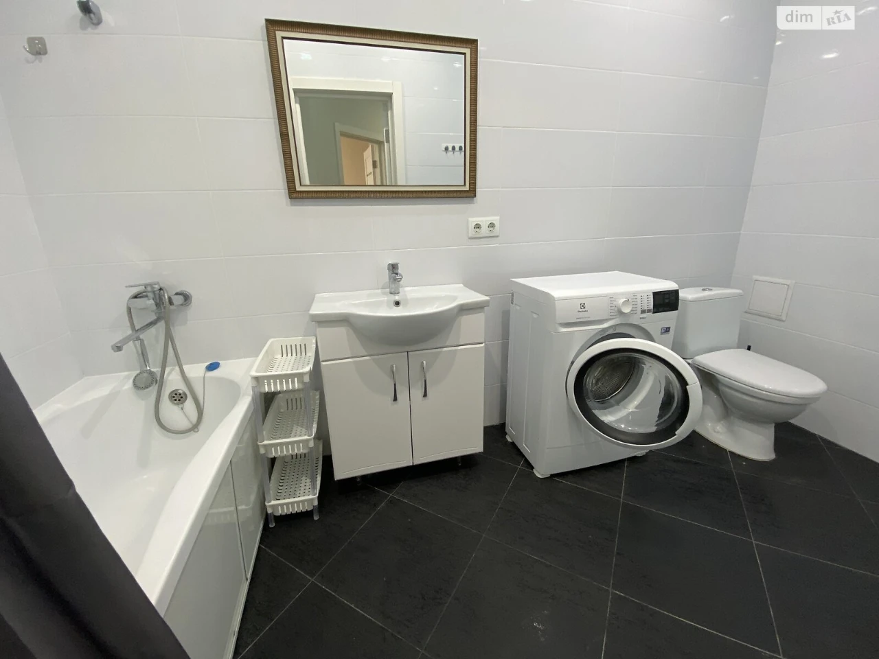 Apartment for Sale in Romanivka