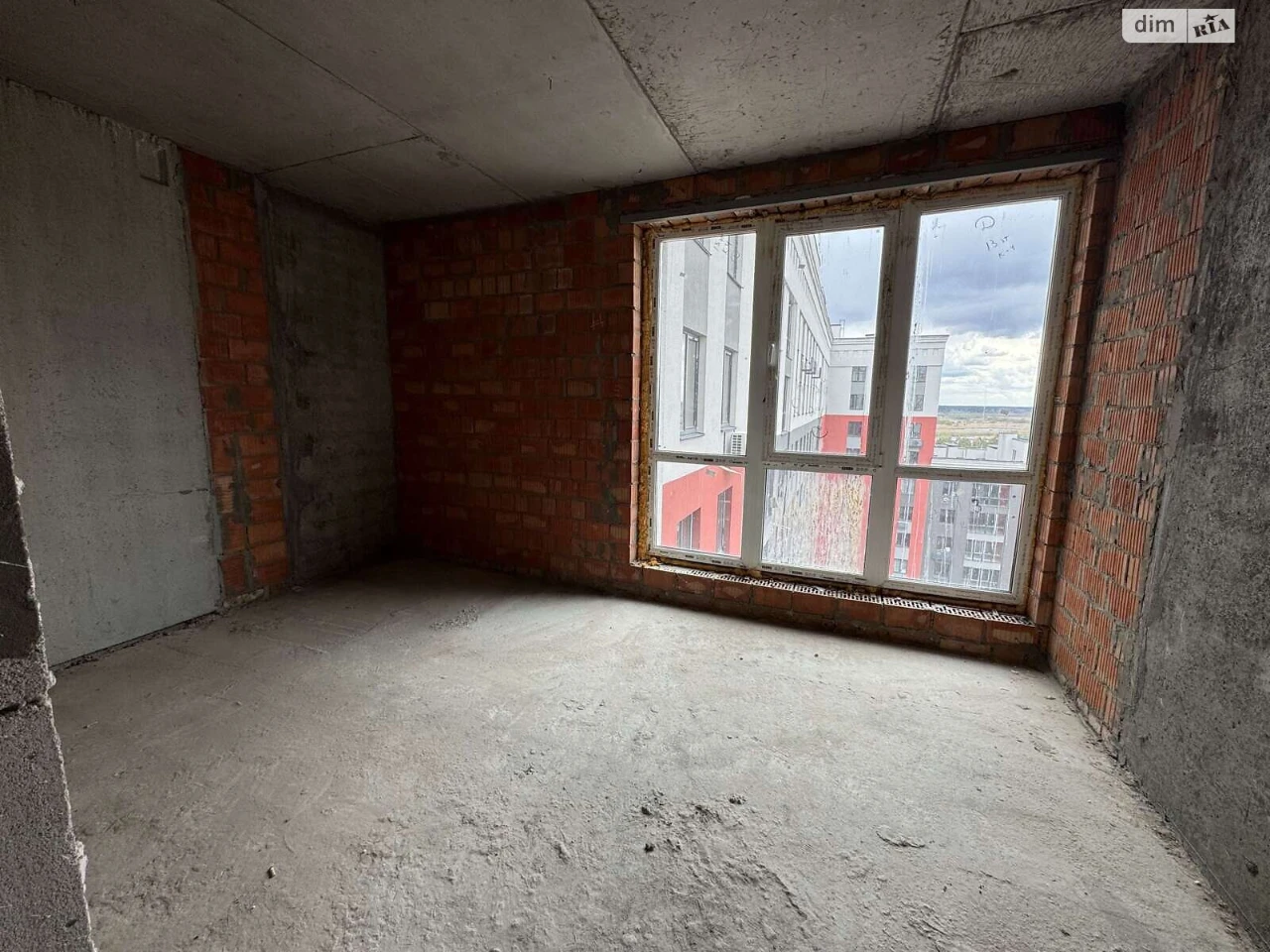 Apartment for Sale in Romaniw
