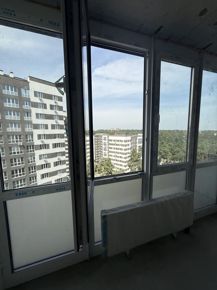 For Sale: Irpin Central Park, 1-bedroom apartment + storage room, Certificate