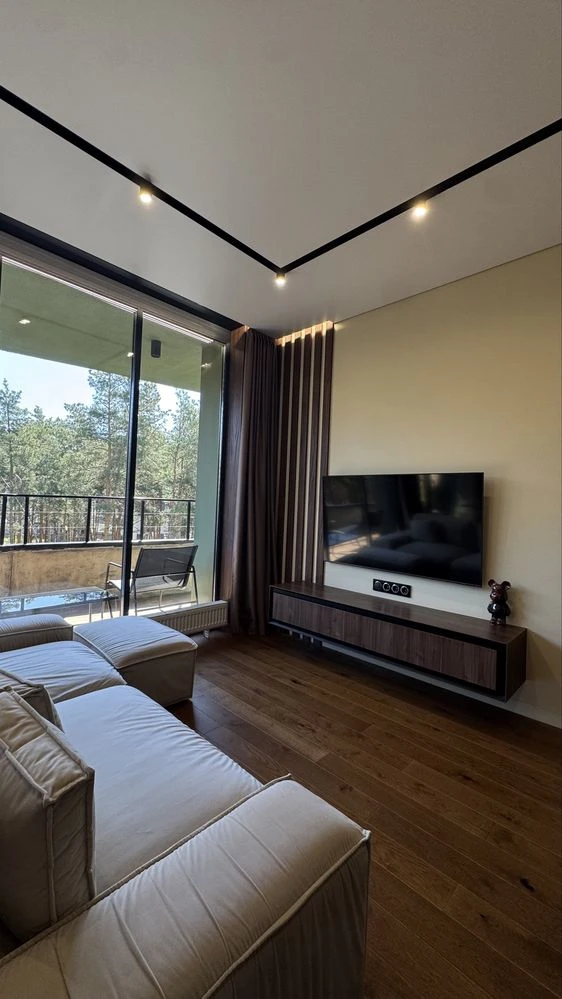 For sale, beautiful apartment with a view of the pine trees! 57 m2 GAS HEATING
