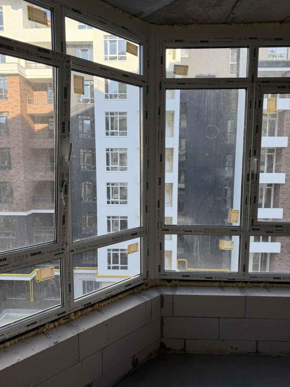 One-bedroom apartment in a completed building in the Synergy City residential complex!