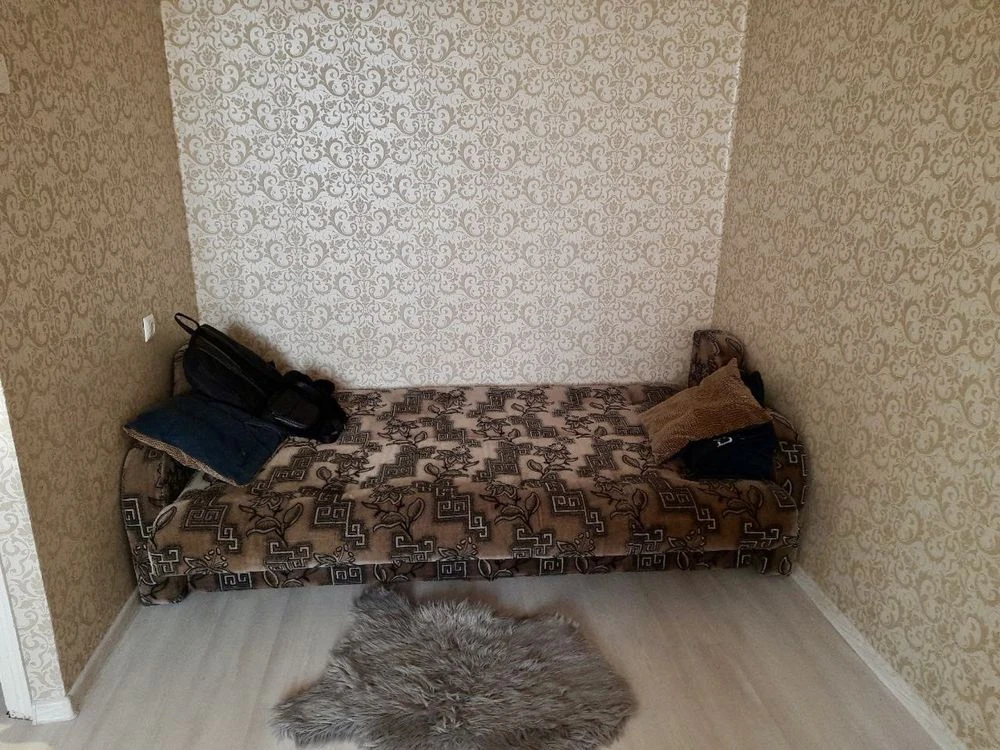 Urgent! Center. 1 bed apartment with living renovation