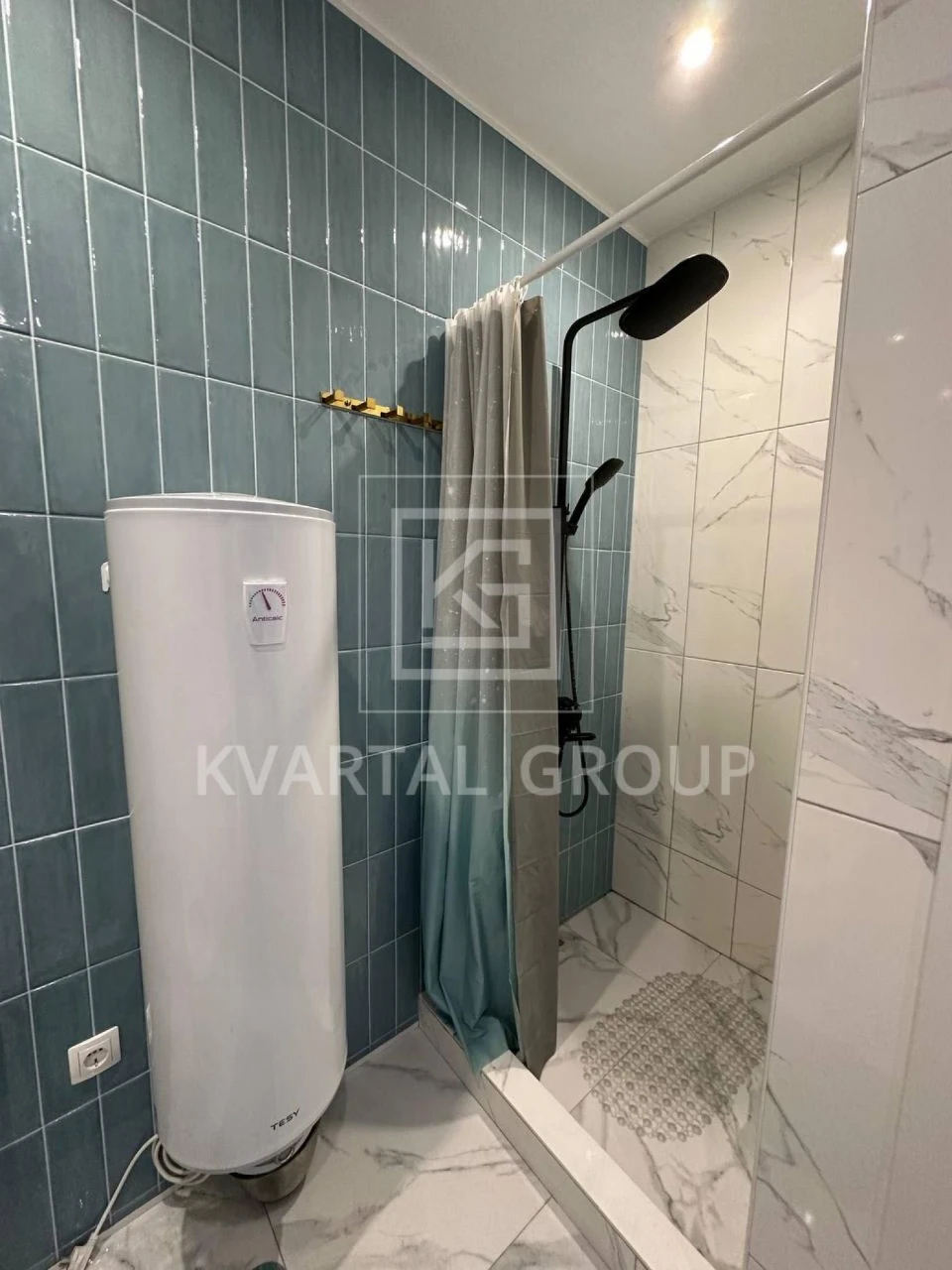 Продажа 2-комнатной квартиры в ЖК Центральный 2, минимальное оформление