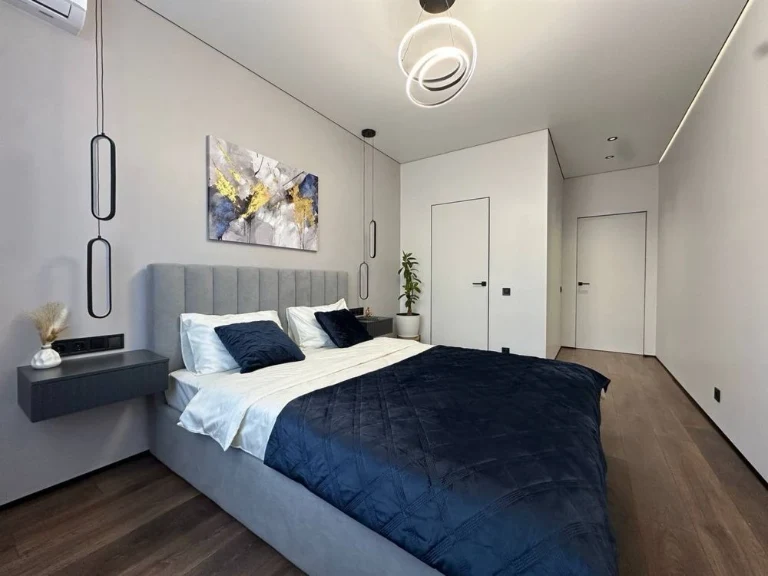PRICE ALERT! Quality 2-bedroom apartment with renovation!