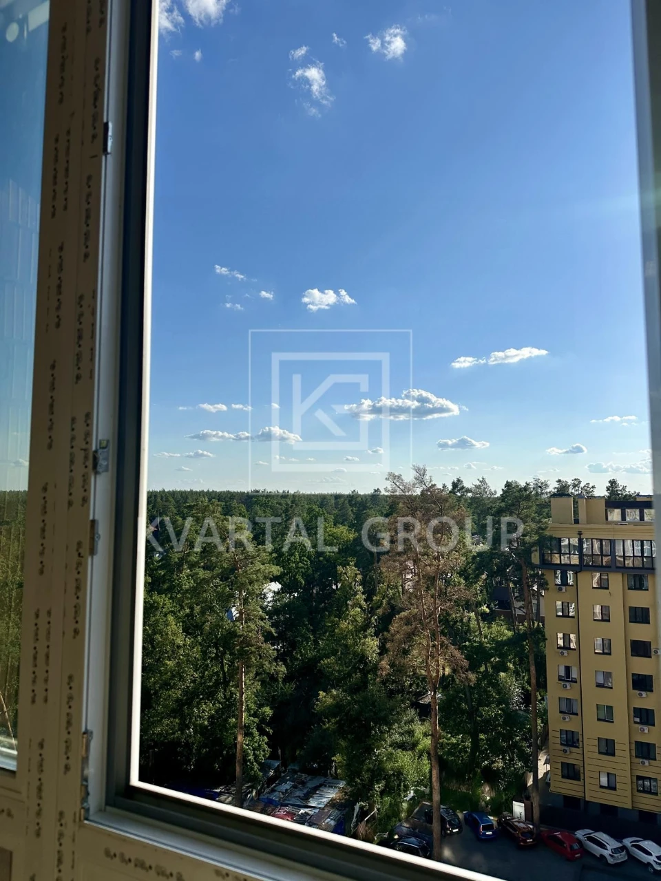 Apartment with a Terrace! 2 Levels! Central Park!