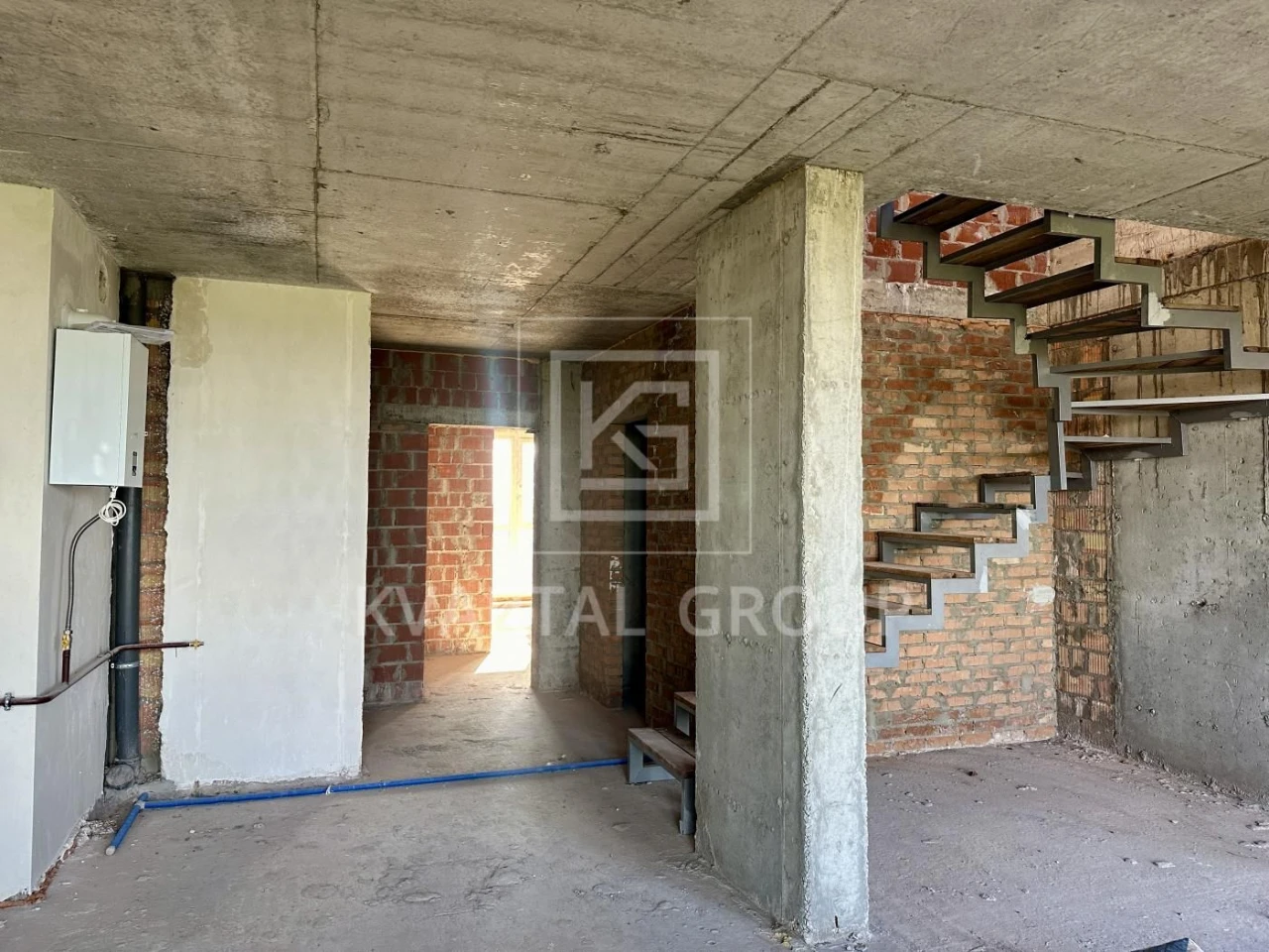 Apartment with a Terrace! 2 Levels! Central Park!