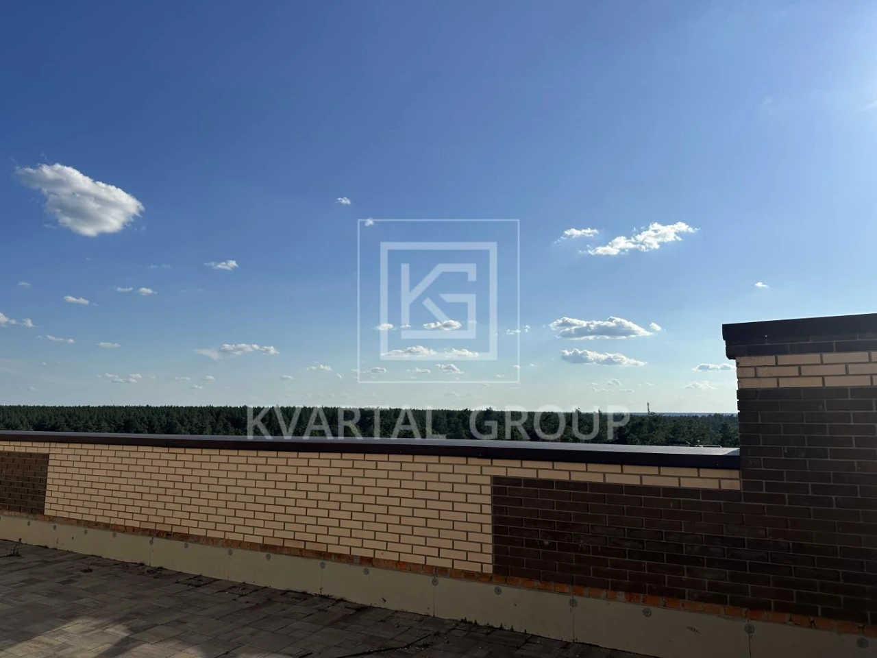 Apartment with a Terrace! 2 Levels! Central Park!