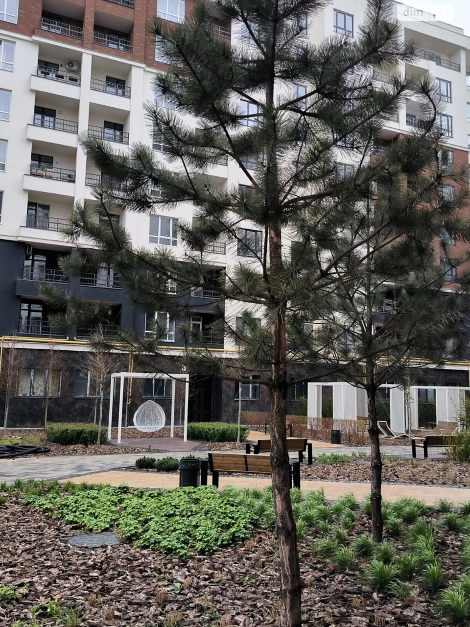 Apartment for Sale, Romianka