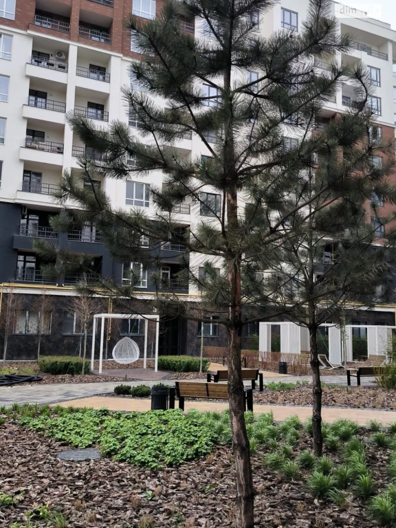 Apartment for Sale, Romianka
