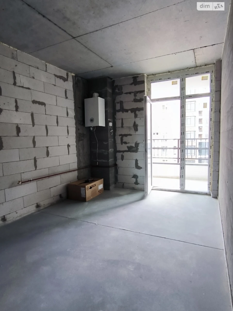 Apartment for Sale, Romianka