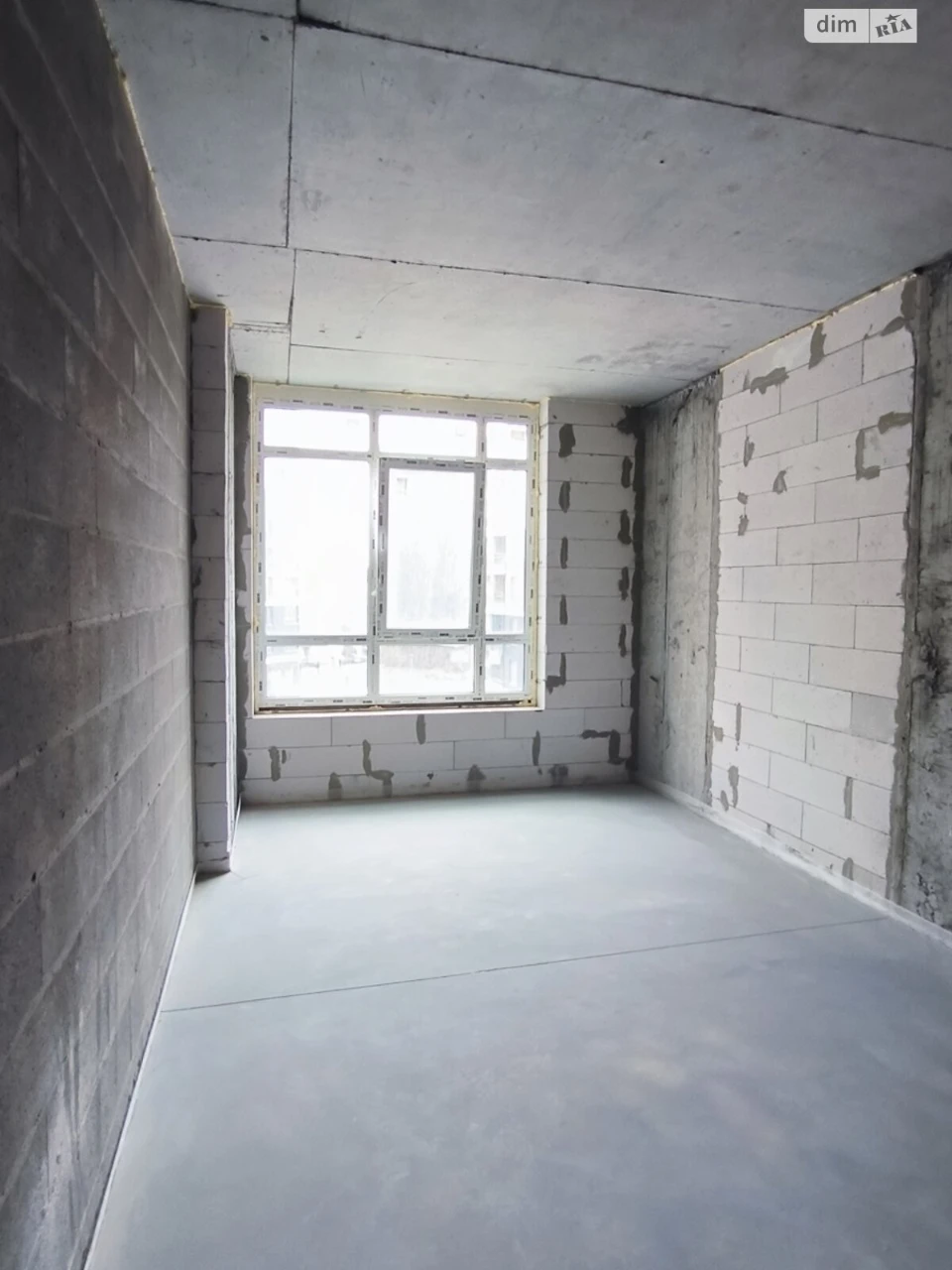 Apartment for Sale, Romianka