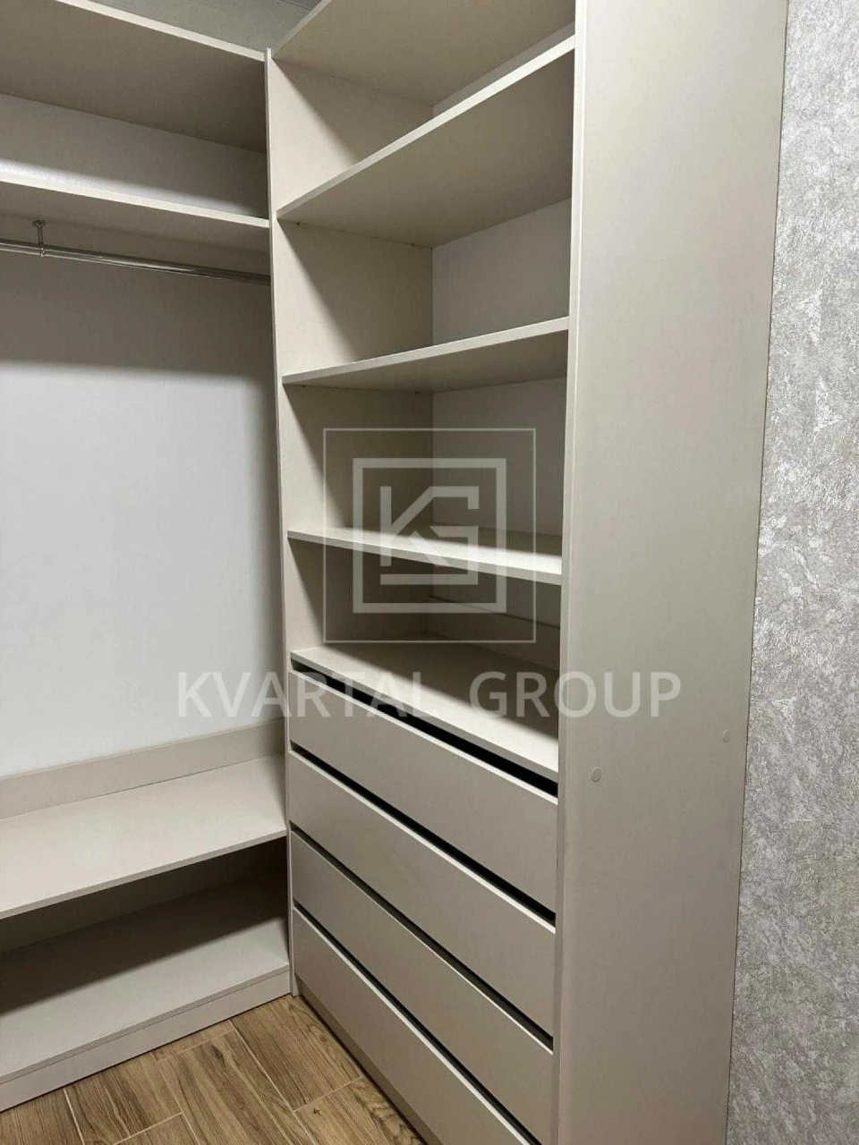 1к квартира 42 м² біля Центрального парку, 2 поверх, з мебля