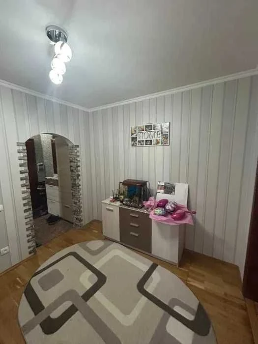 Продається трикімнатна квартира в центрі Ірпеня
