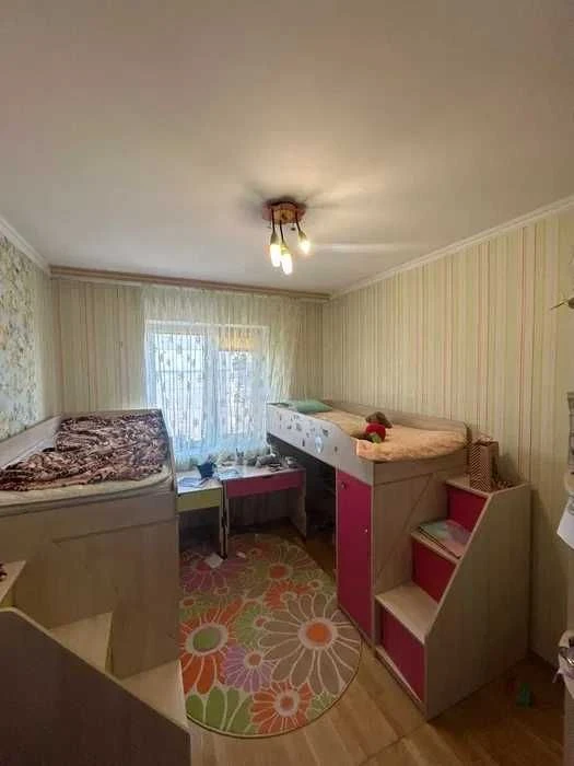 Продається трикімнатна квартира в центрі Ірпеня