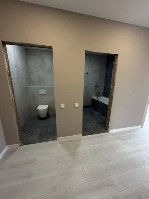 2% Property Tax! 3-room apartment renovated with gas!