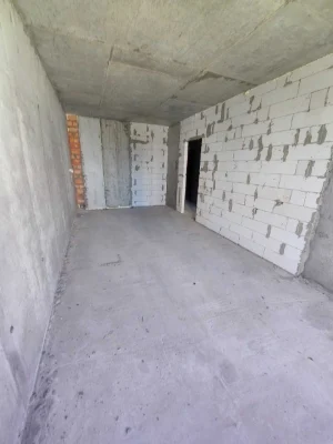 Sale of a Euro 3-room apartment 68 m2, minimal finishing