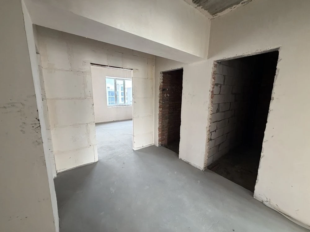 Apartment in IBS Residence, 3 rooms, gas-fitted, bomb shelter. Irpin.
