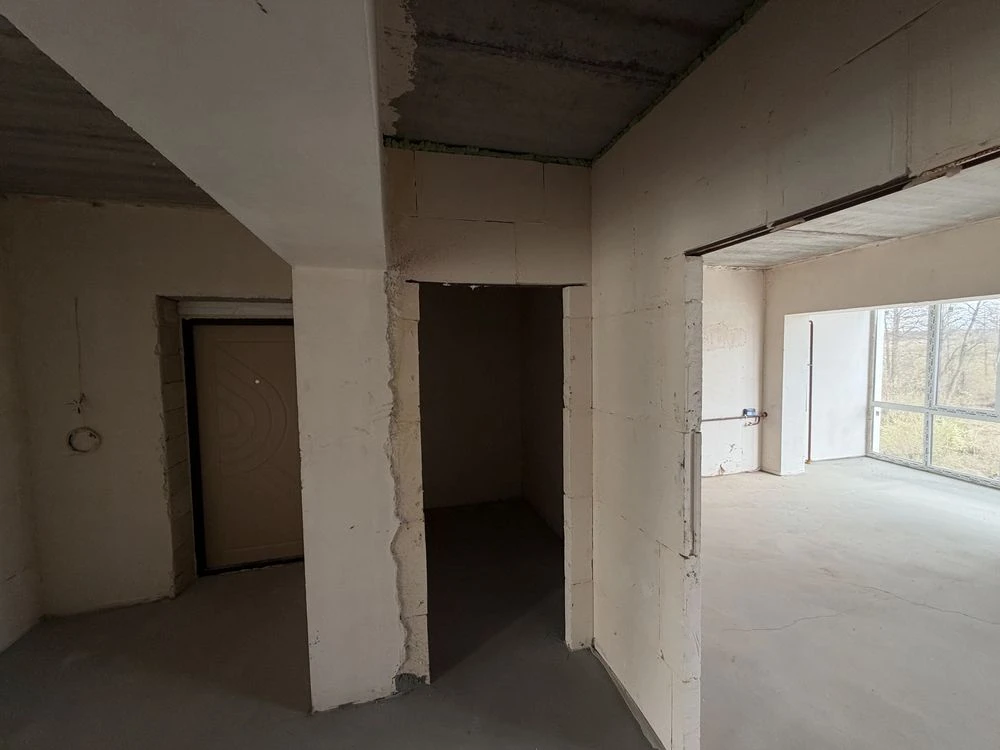 Apartment in IBS Residence, 3 rooms, gas-fitted, bomb shelter. Irpin.