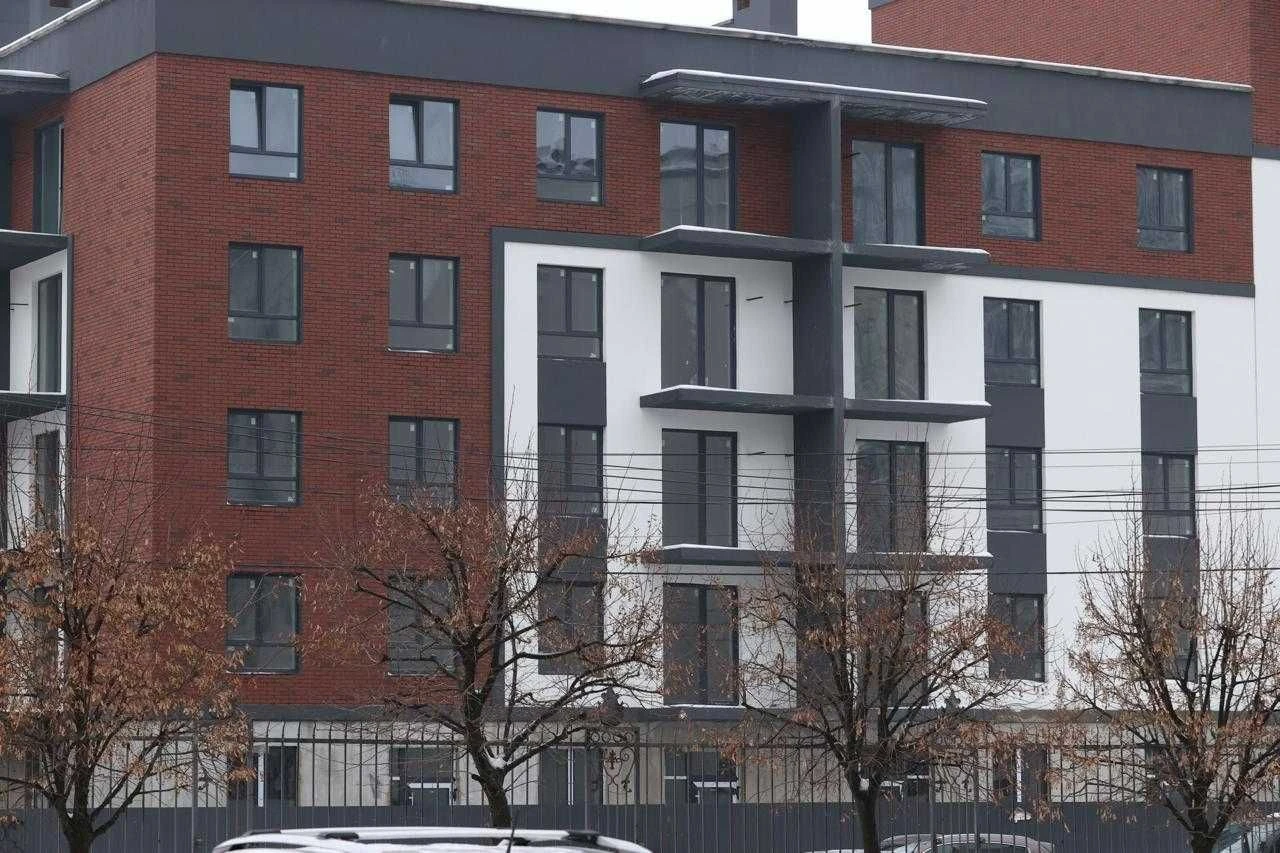 Selling 1-bedroom apartment measuring 39m2 in ЖК Бургодія Ірпінь Газ!