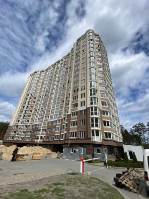 Продаж однокімнатного житла 42,8 м² з видом на ліс, вигідна ціна