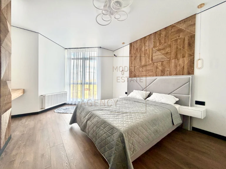 Apartment with renovation - YeOSELYA, 40m2, Synergy City residential complex, Irpin