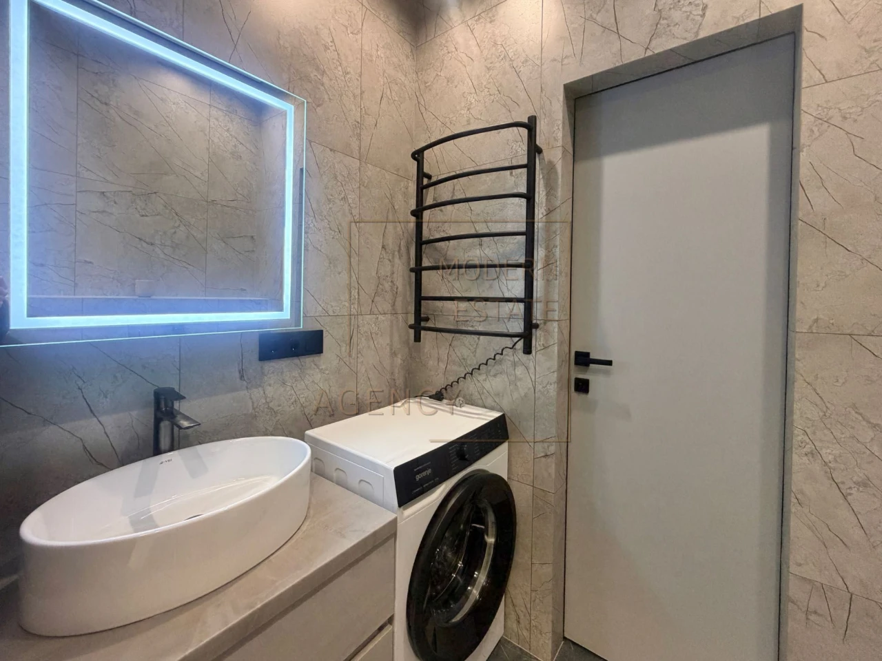 Apartment with renovation - YeOSELYA, 40m2, Synergy City residential complex, Irpin