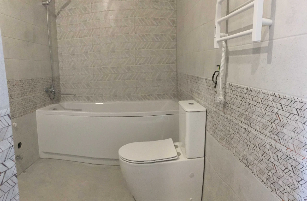 Owner's Transfer, Apartment with Renovation