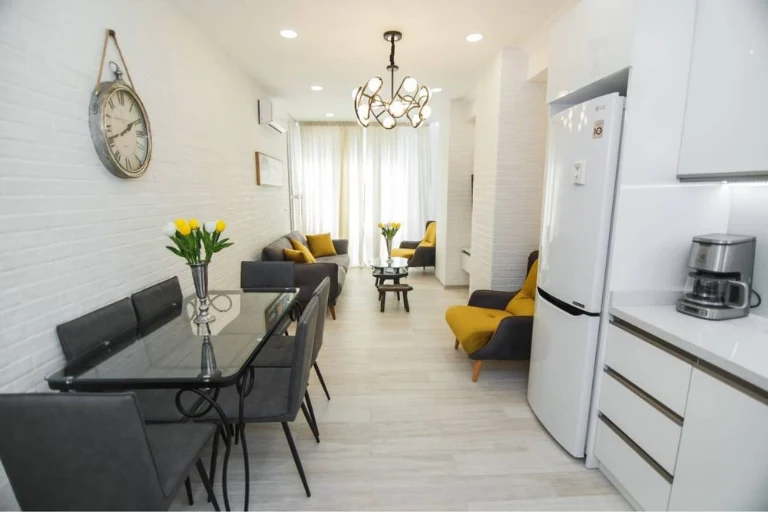 Apartment for sale with renovation! Everything is included! Sale possible