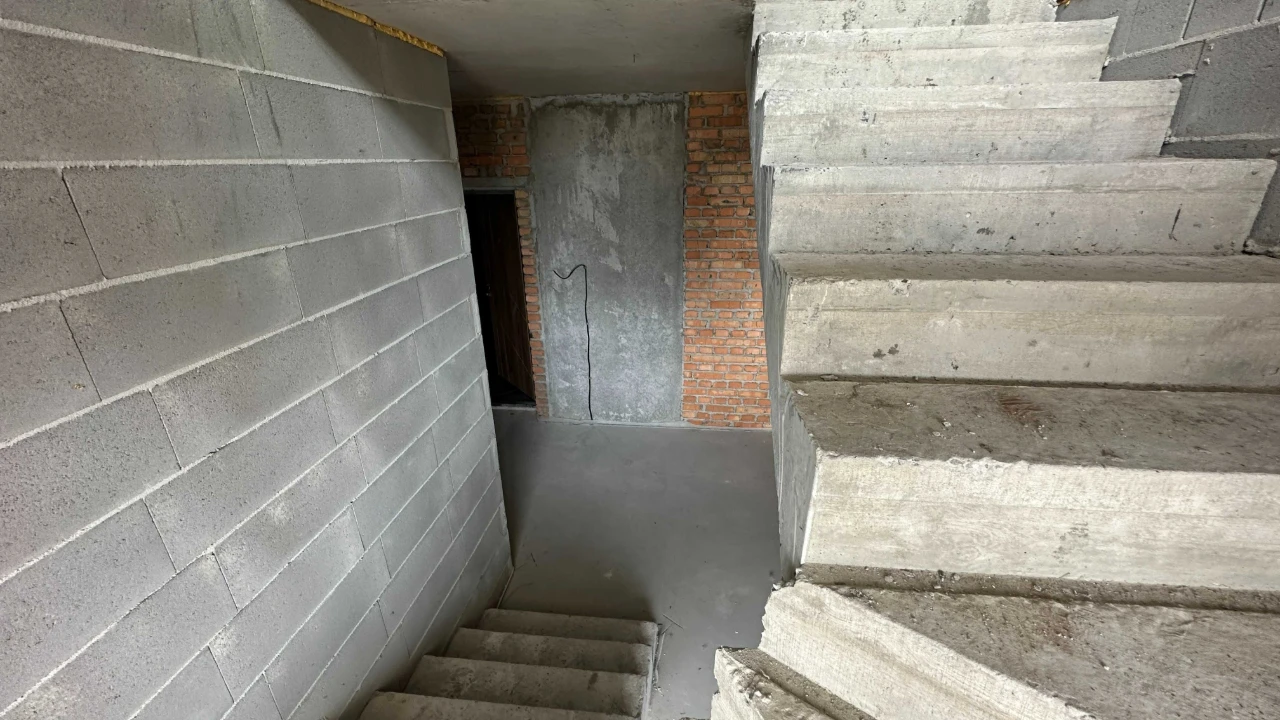 State-owned Apartment, Єоселя Ірпінь