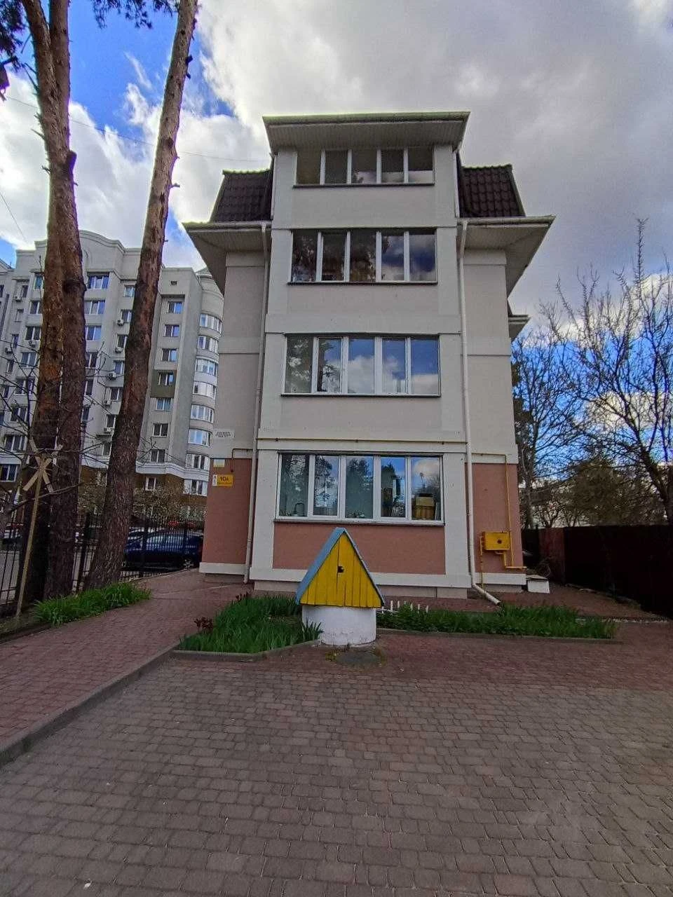 Apartment in the Center, Minimal Decoration