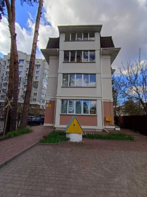 Apartment in the Center, Minimal Decoration