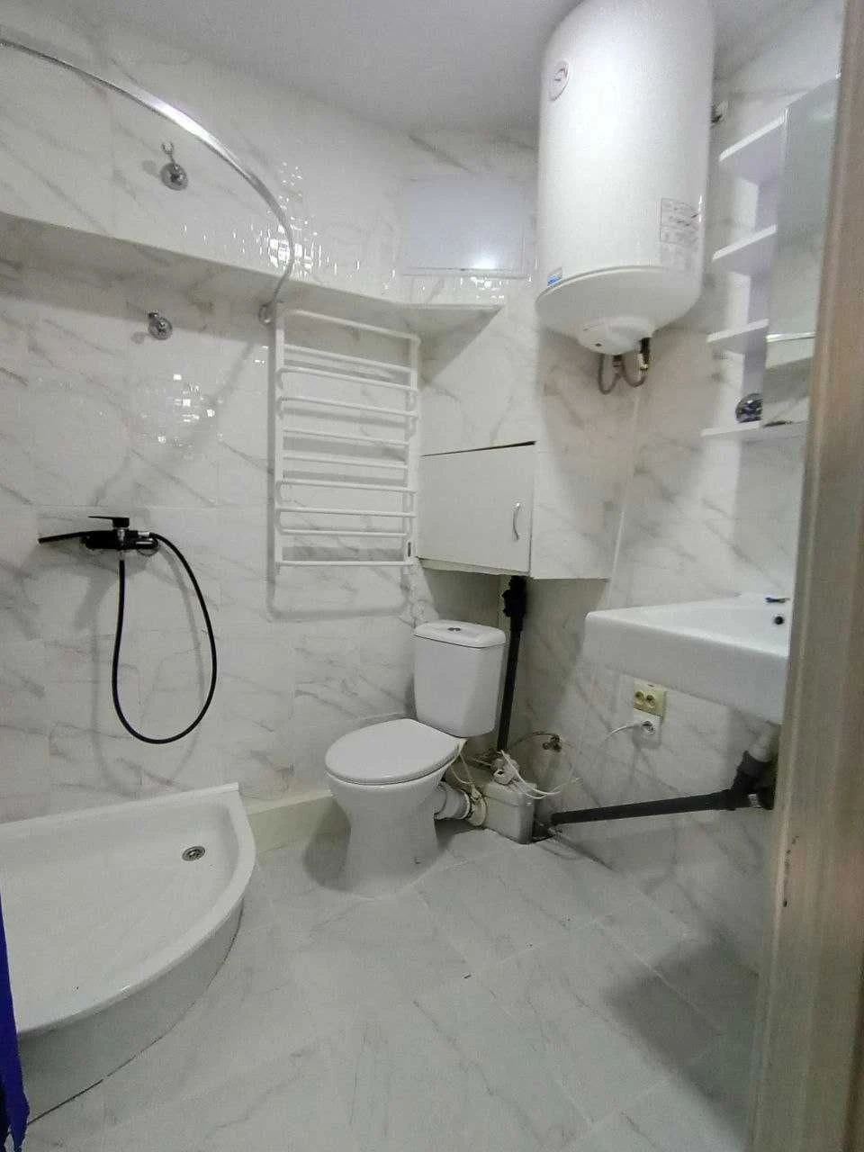 Apartment in the Center, Minimal Decoration