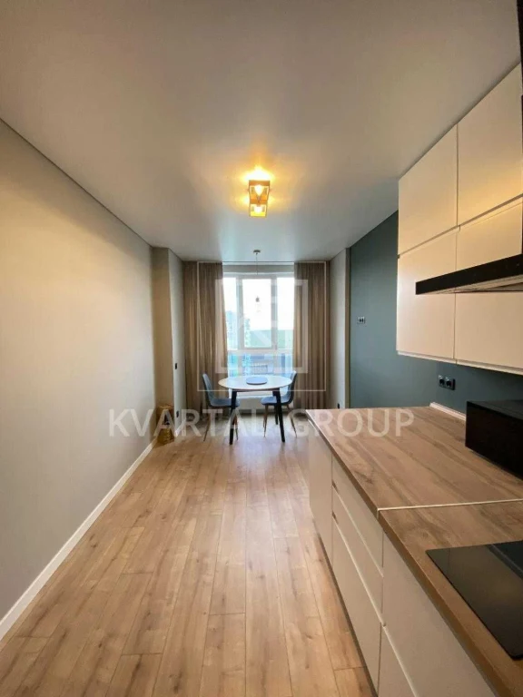 For Sale: Stunning 1-bedroom apartment near Central Park with renovation