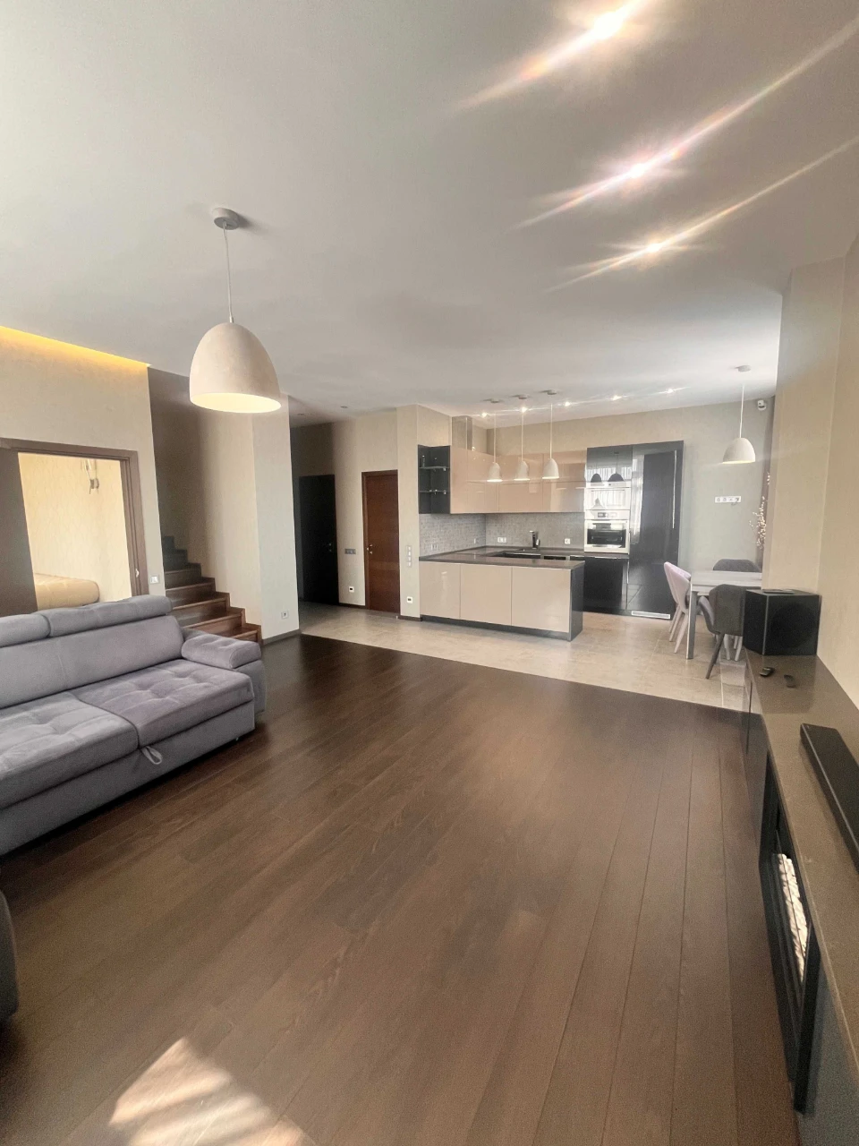 3-кімнатна дворівнева квартира, видова, 138 м²