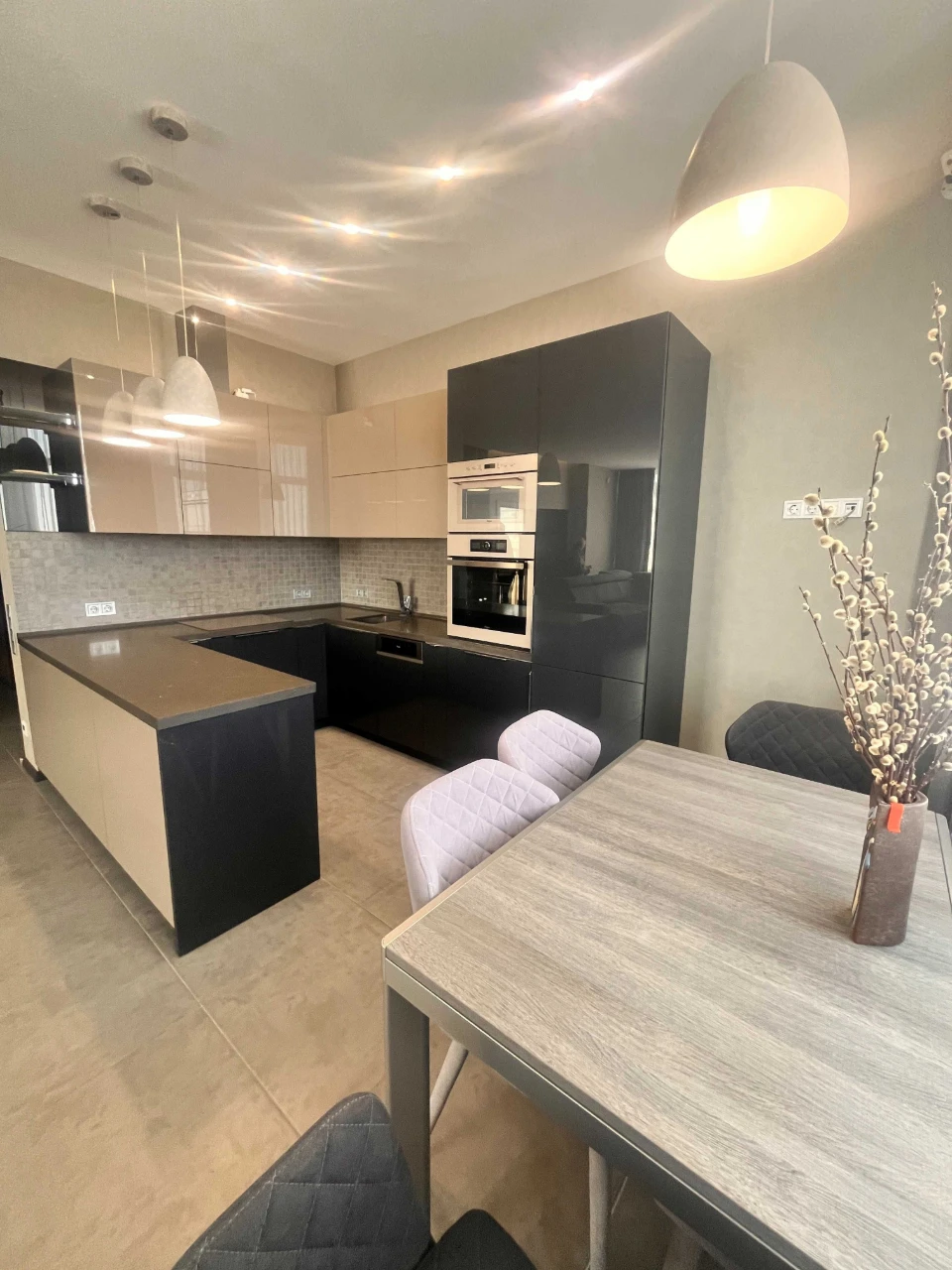 3-кімнатна дворівнева квартира, видова, 138 м²